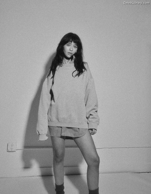 Malina Weissman photo 19 of 498
