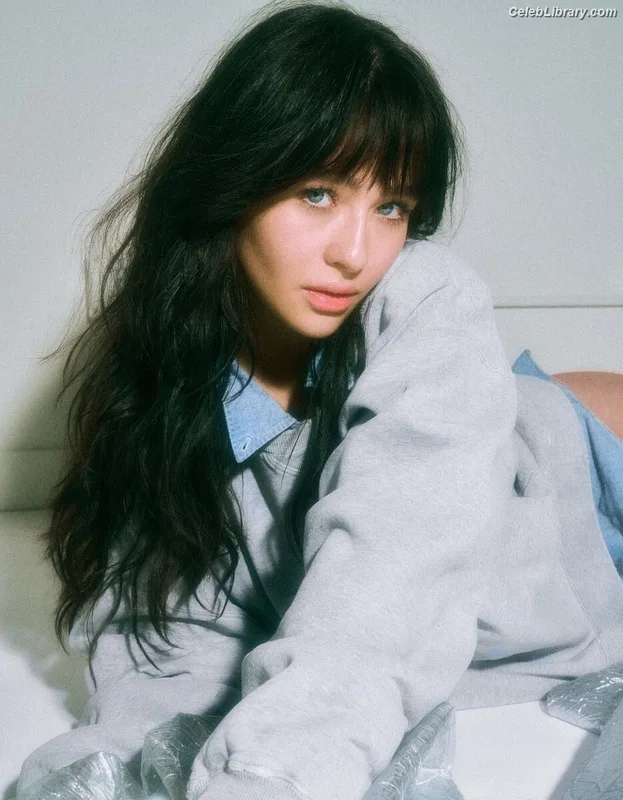 Malina Weissman photo 20 of 498