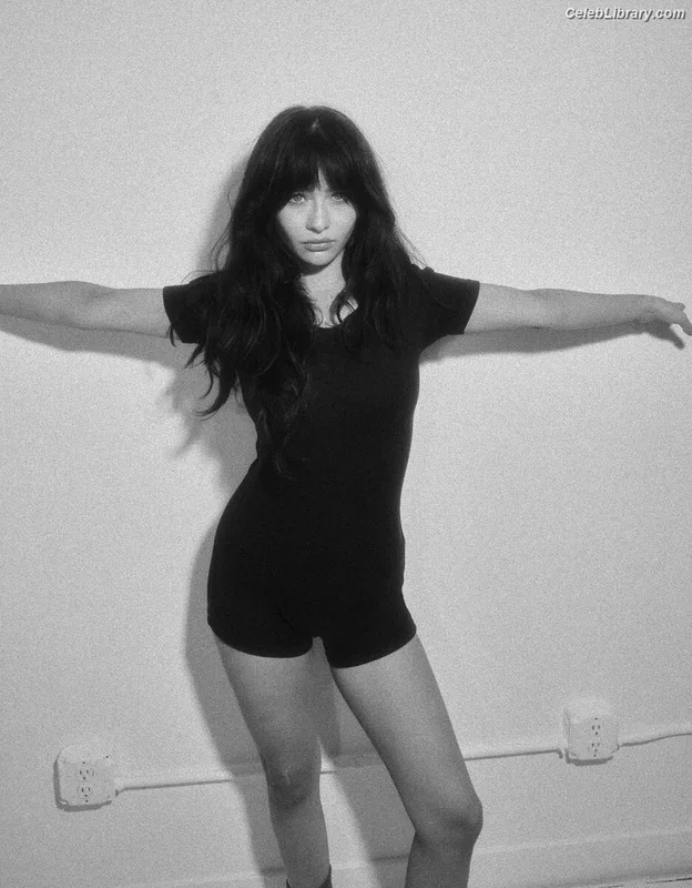 Malina Weissman photo 21 of 498