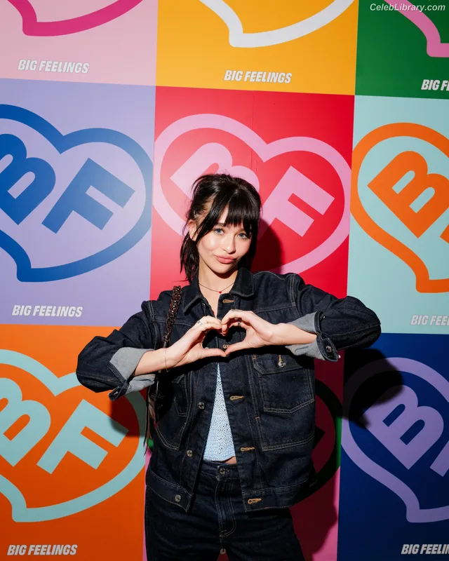 Malina Weissman photo 24 of 498