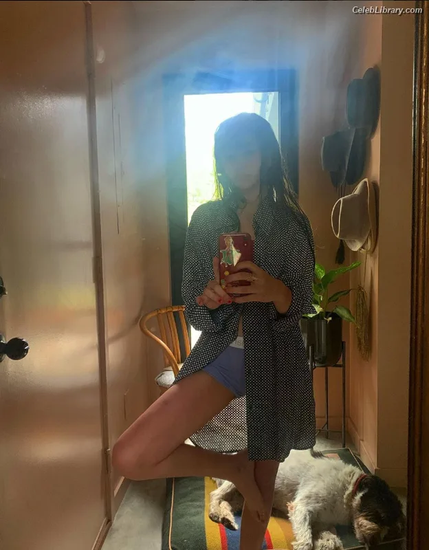 Malina Weissman photo 22 of 498