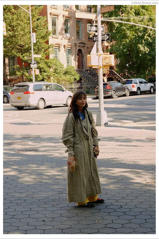 Malina Weissman photo 8 of 498