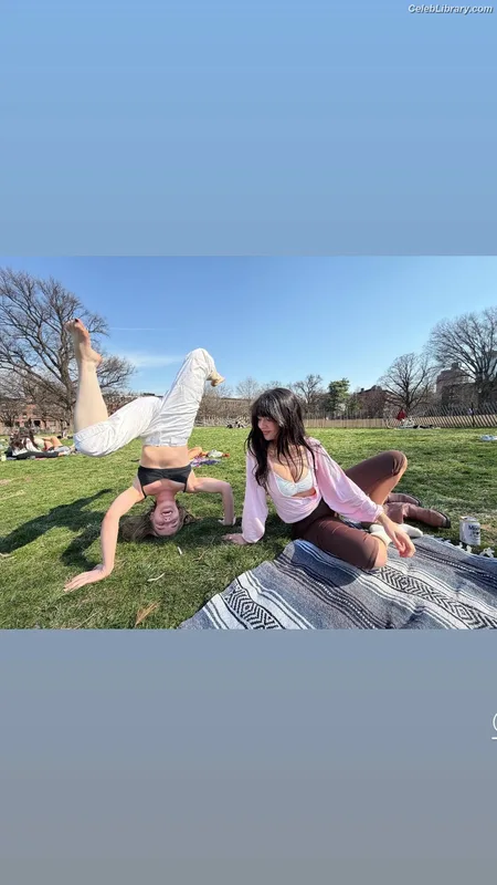 Malina Weissman photo 21 of 498
