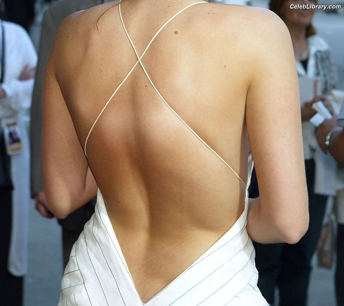 Mandy Moore photo 2 of 236