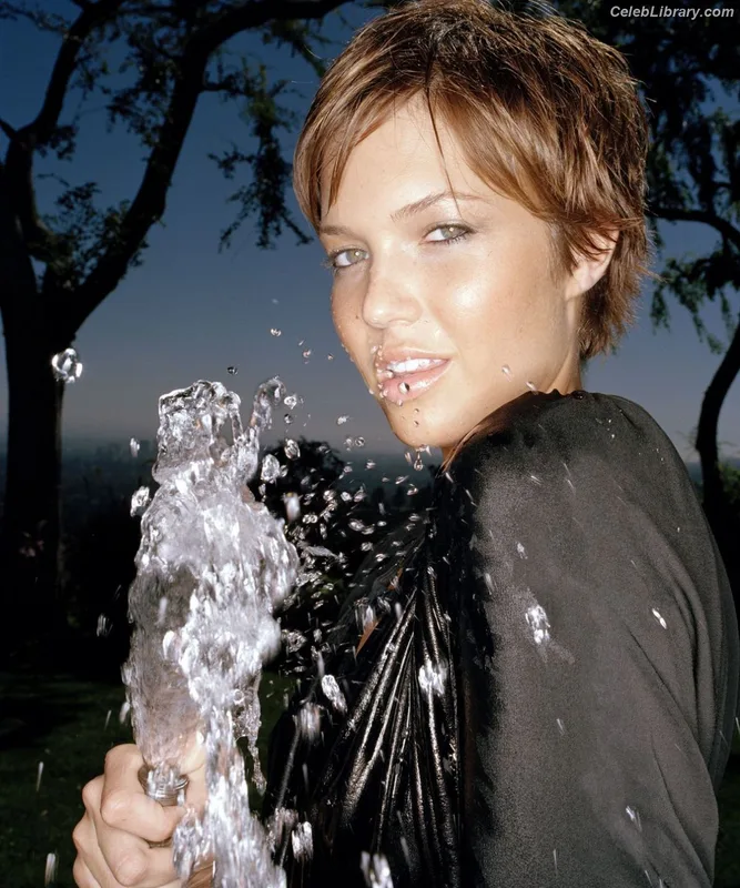 Mandy Moore photo 13 of 234