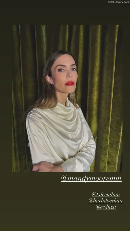 Mandy Moore photo 3 of 234