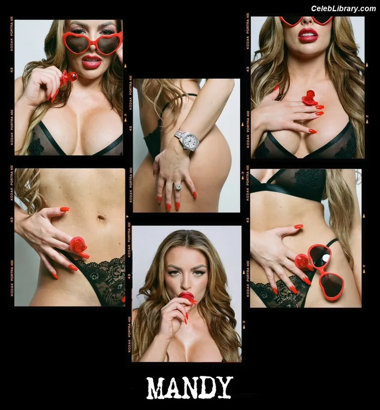 Mandy Sacs photo 12 of 2632
