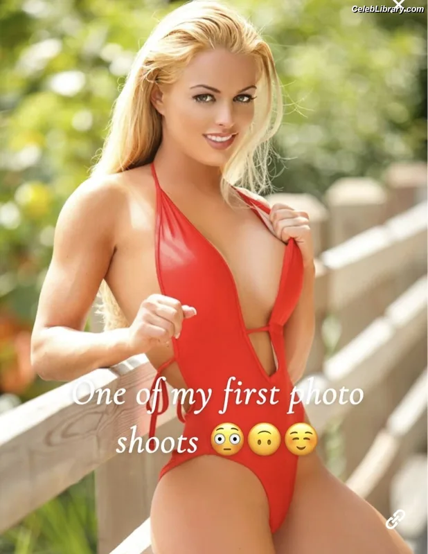 Mandy Sacs photo 4 of 2632