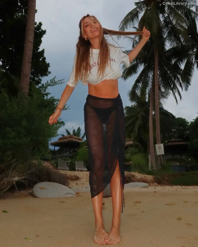 Marcelina Zawadzka photo 15 of 26
