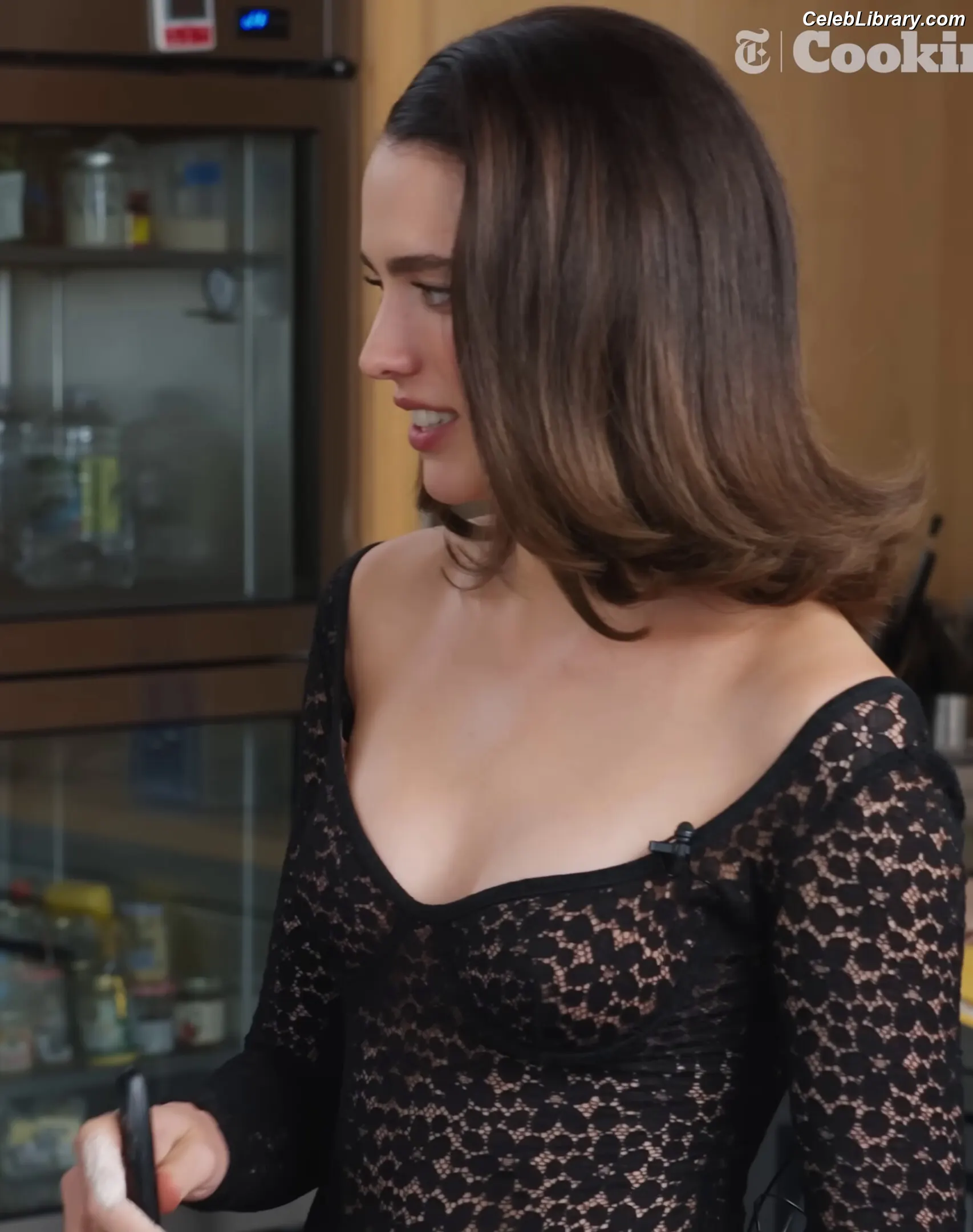 Margaret Qualley photo 12 of 1304