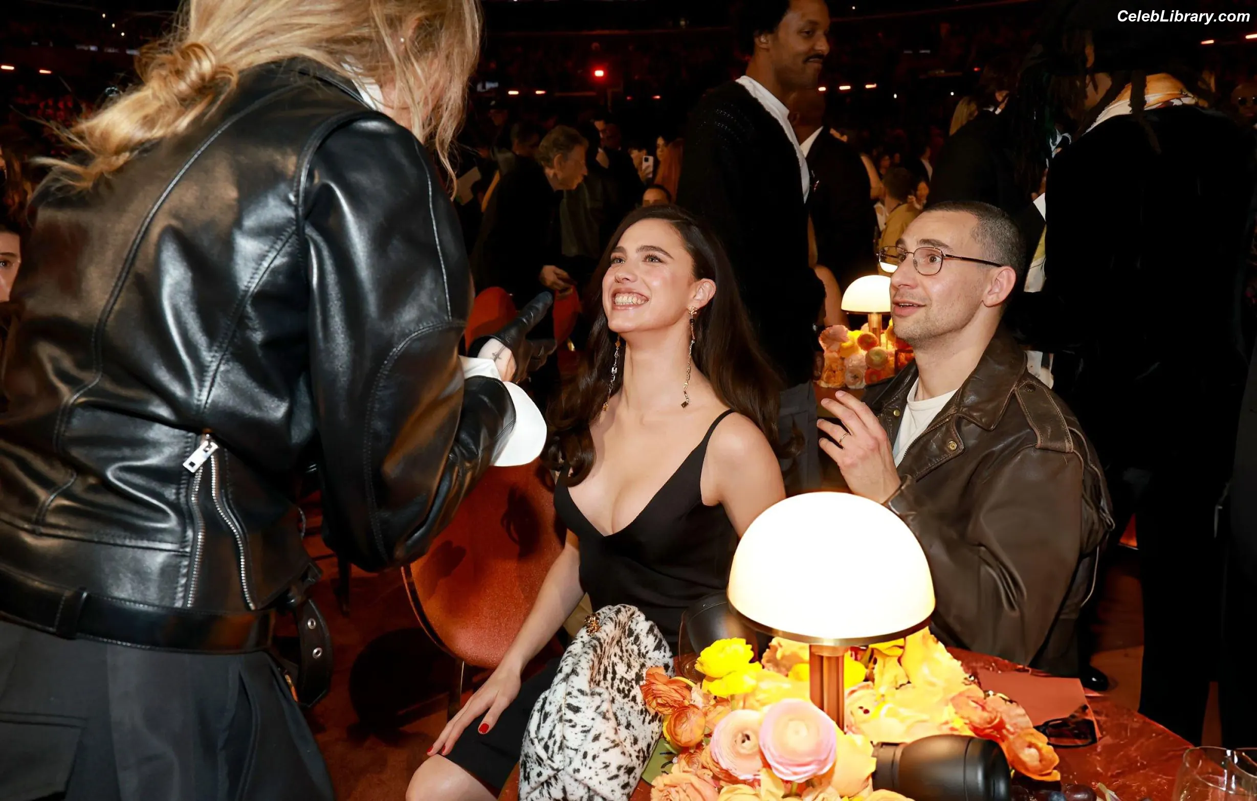 Margaret Qualley photo 8 of 1304