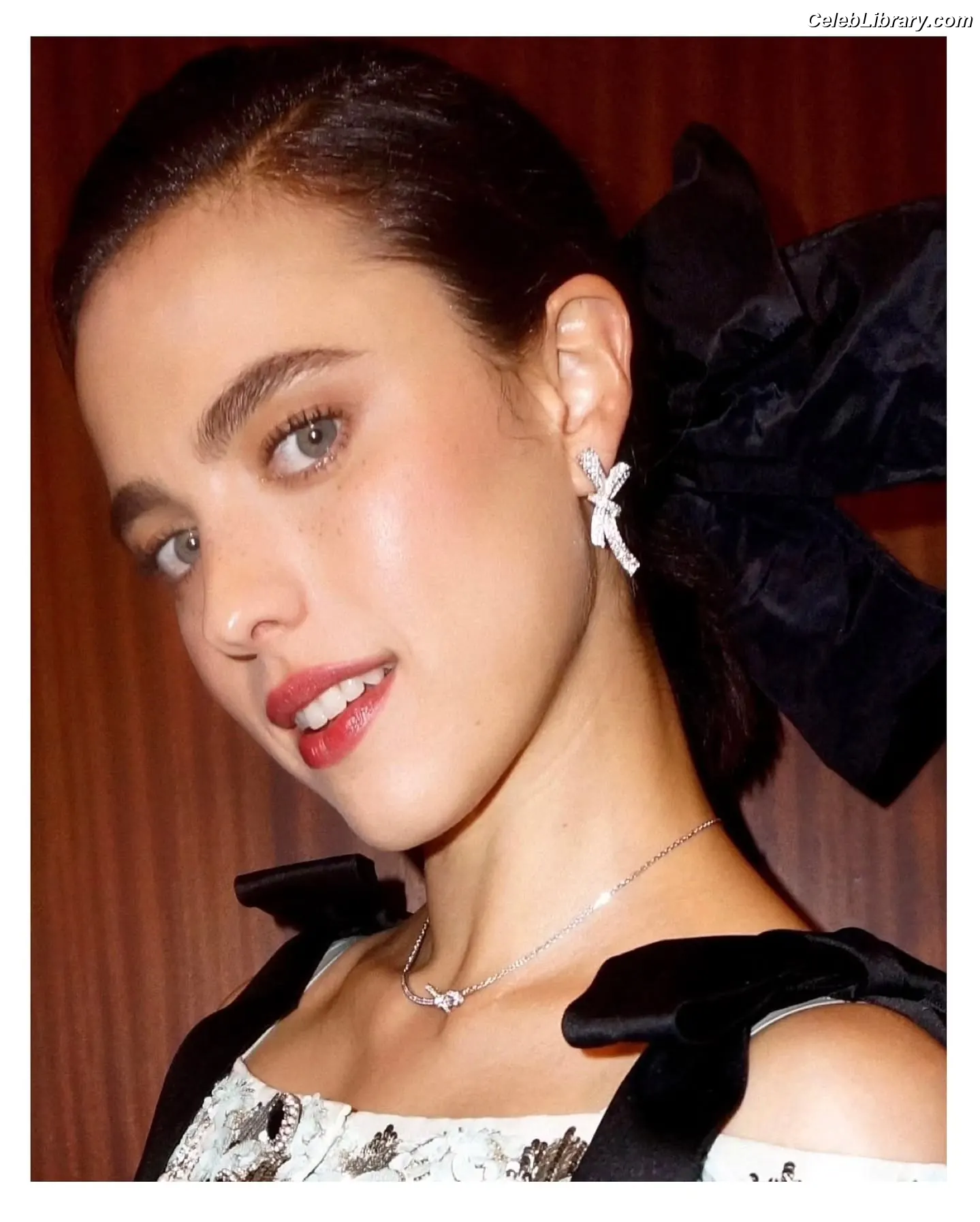 Margaret Qualley photo 21 of 1304