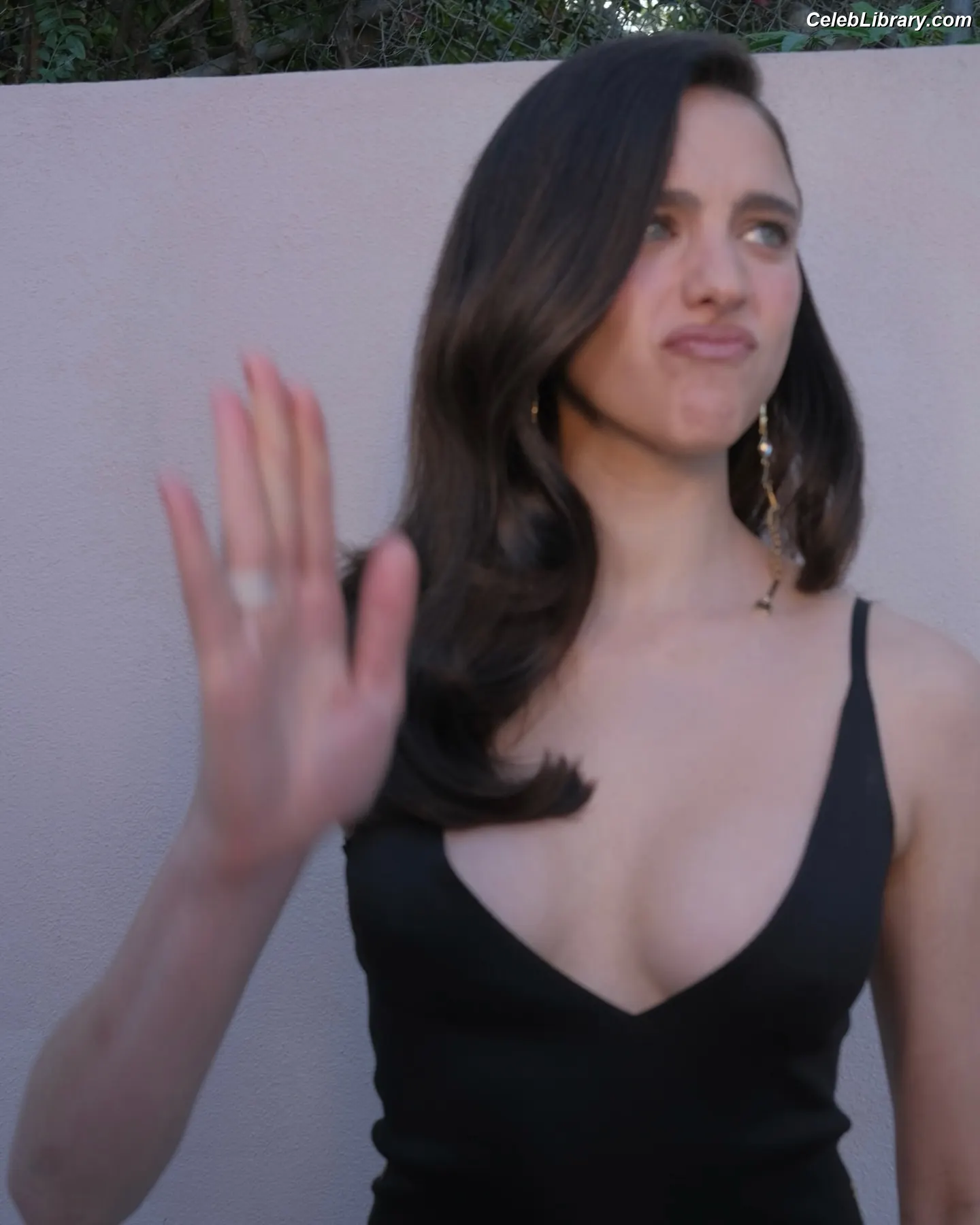 Margaret Qualley photo 13 of 1304
