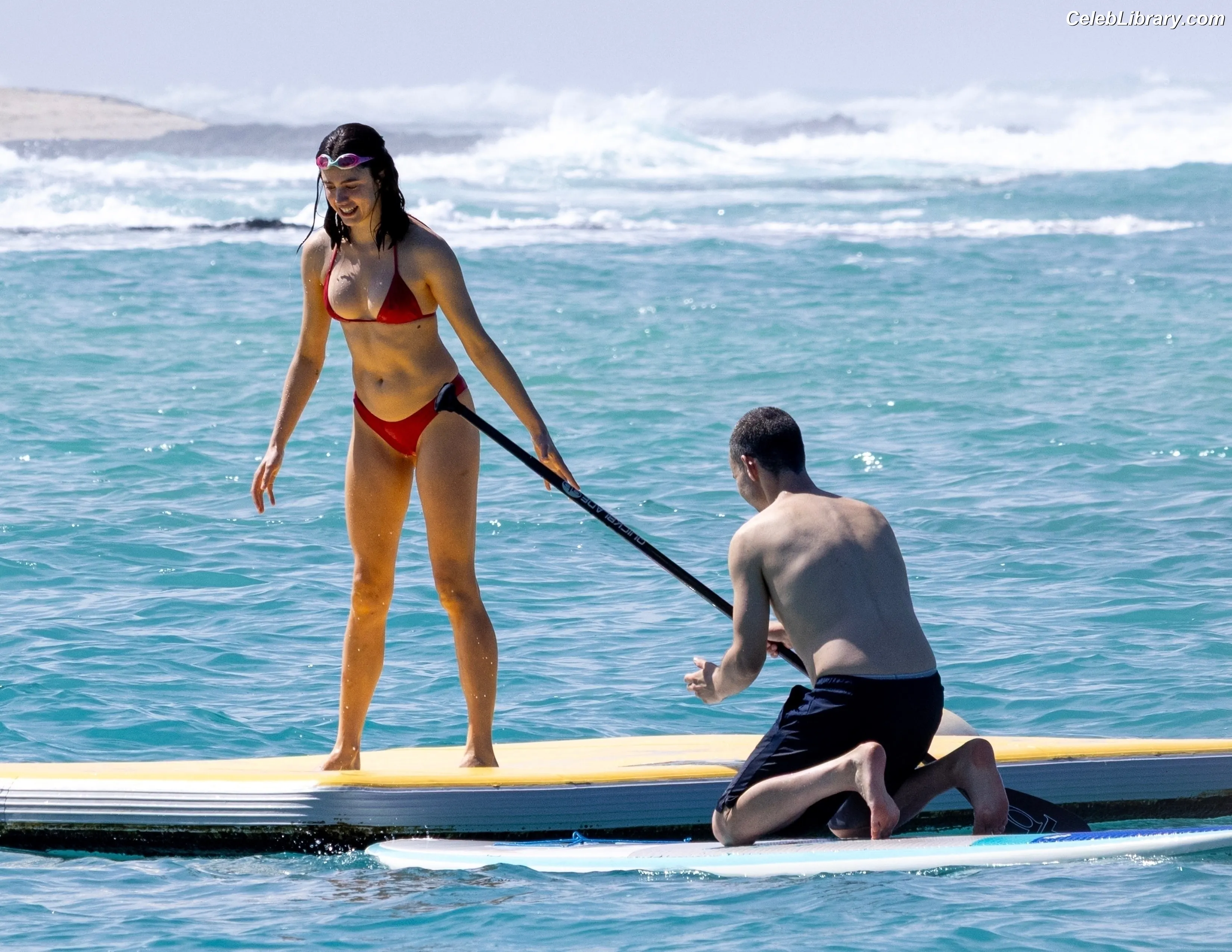 Margaret Qualley photo 4 of 1304