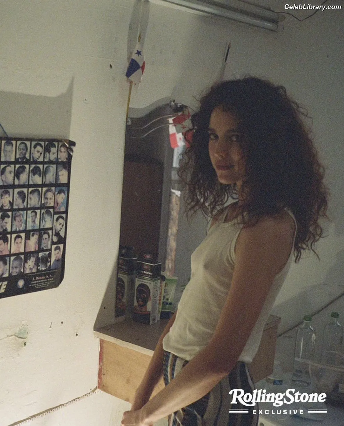 Margaret Qualley photo 2 of 1304