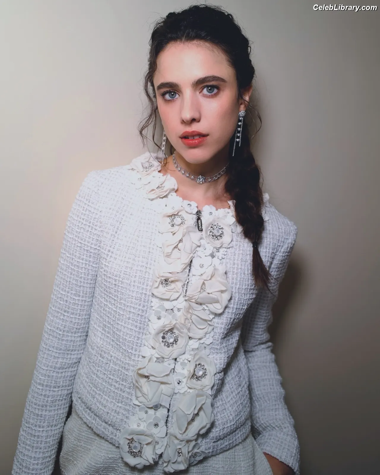 Margaret Qualley photo 9 of 1304