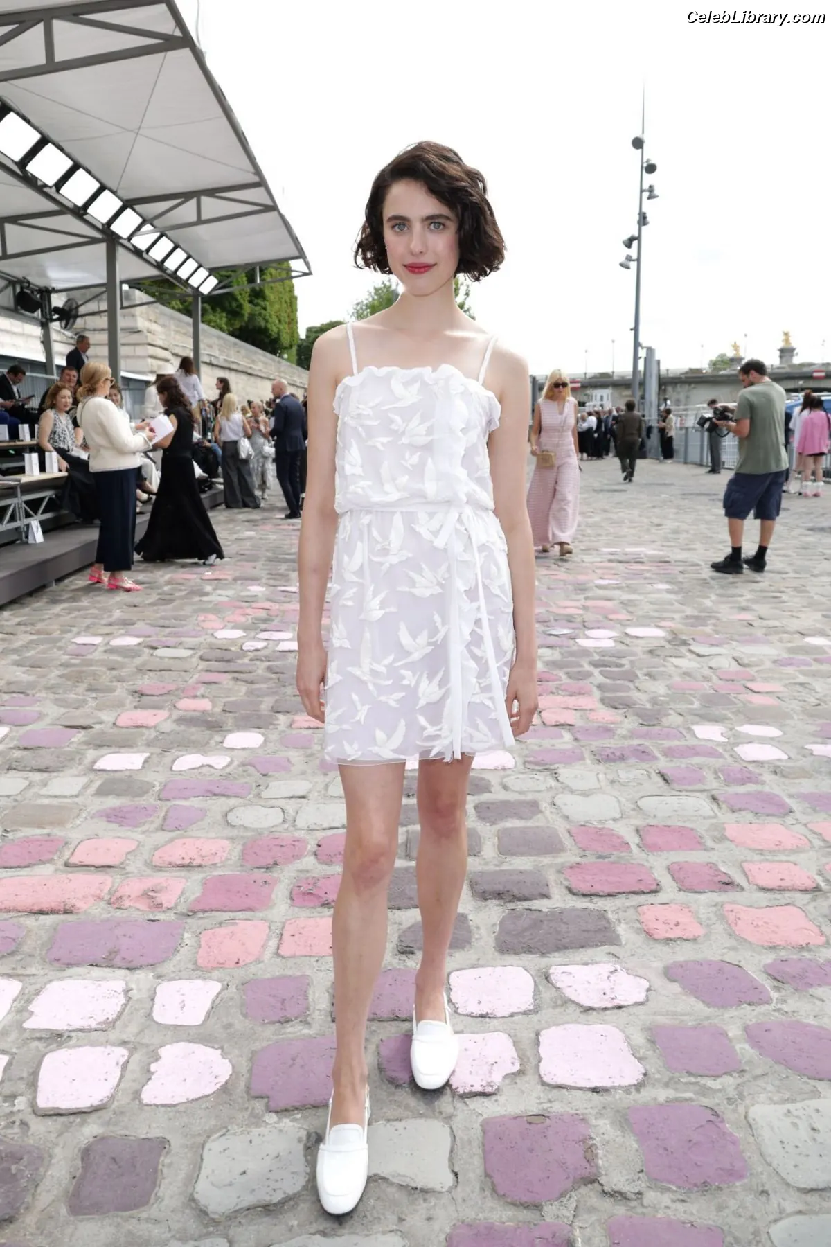 Margaret Qualley photo 1 of 1304