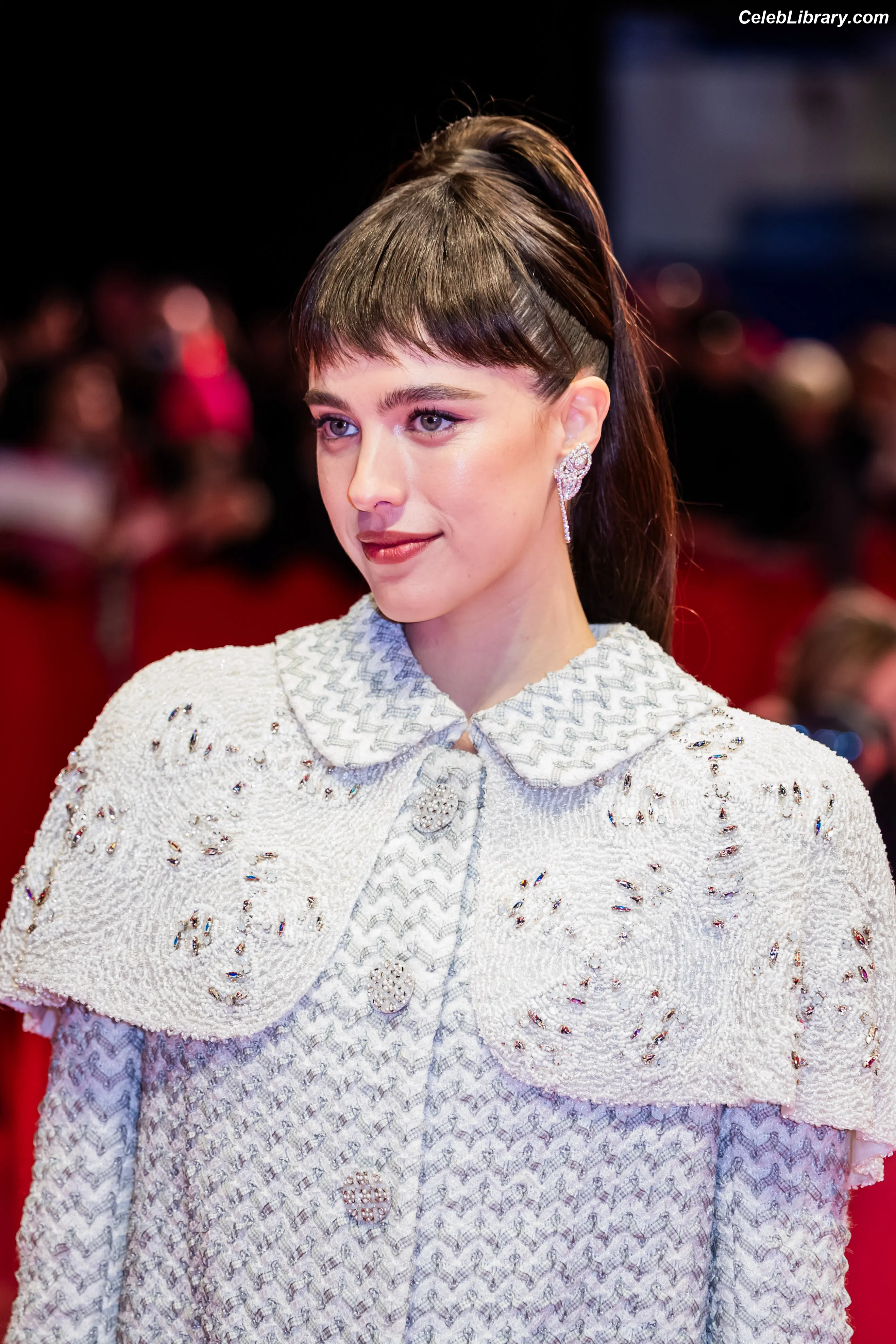 Margaret Qualley photo 13 of 1304