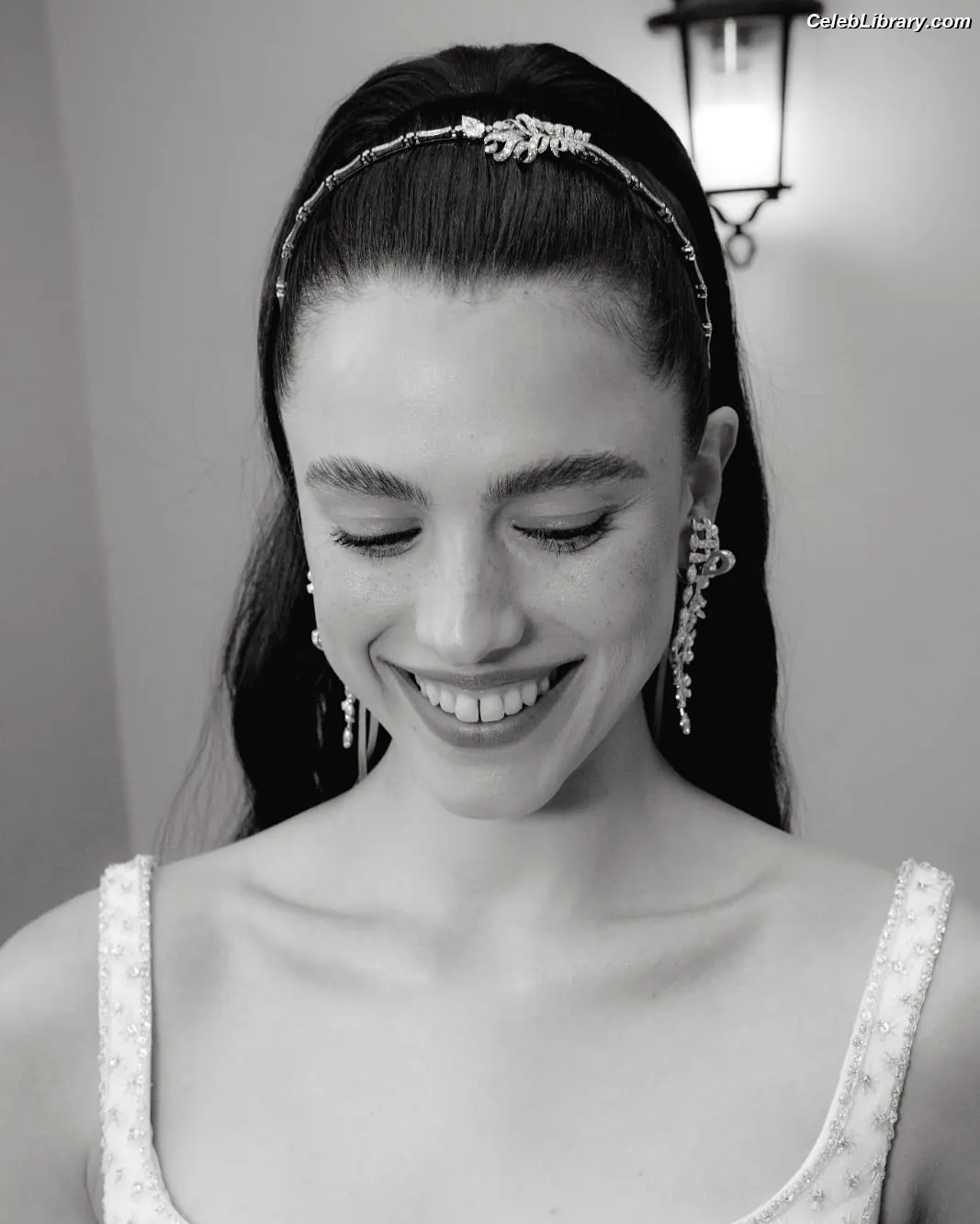 Margaret Qualley photo 3 of 1304