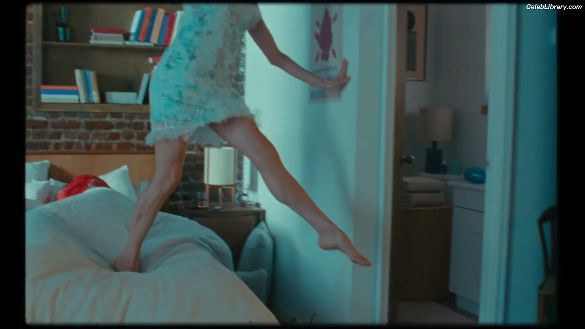 Margaret Qualley photo 1 of 1304