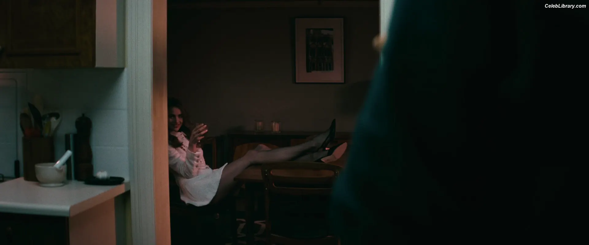 Margaret Qualley photo 15 of 1304