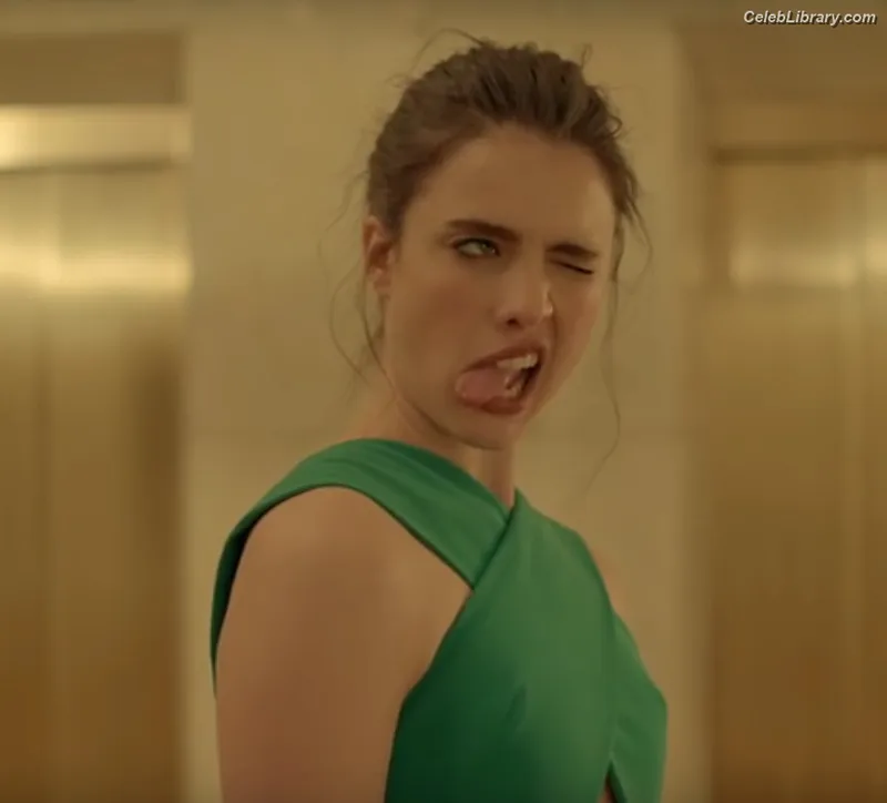 Margaret Qualley photo 10 of 1300
