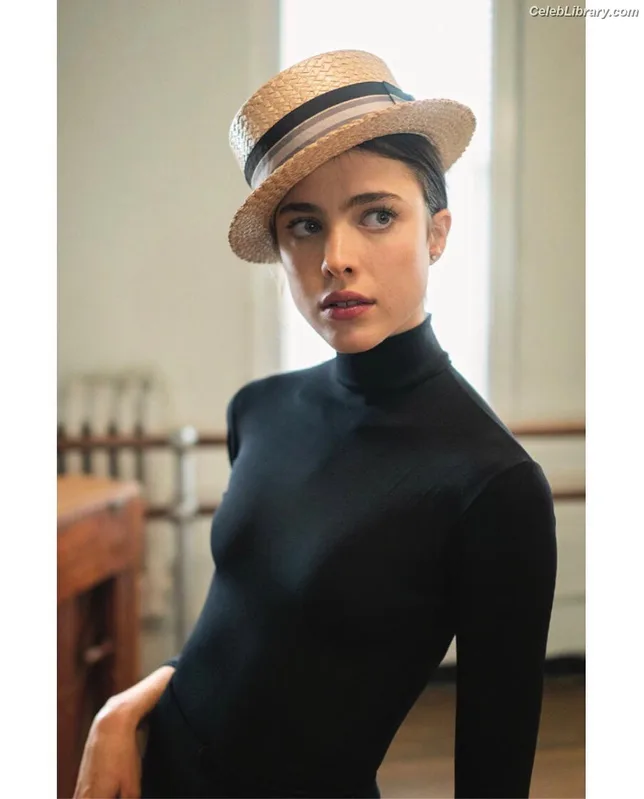 Margaret Qualley photo 11 of 1300