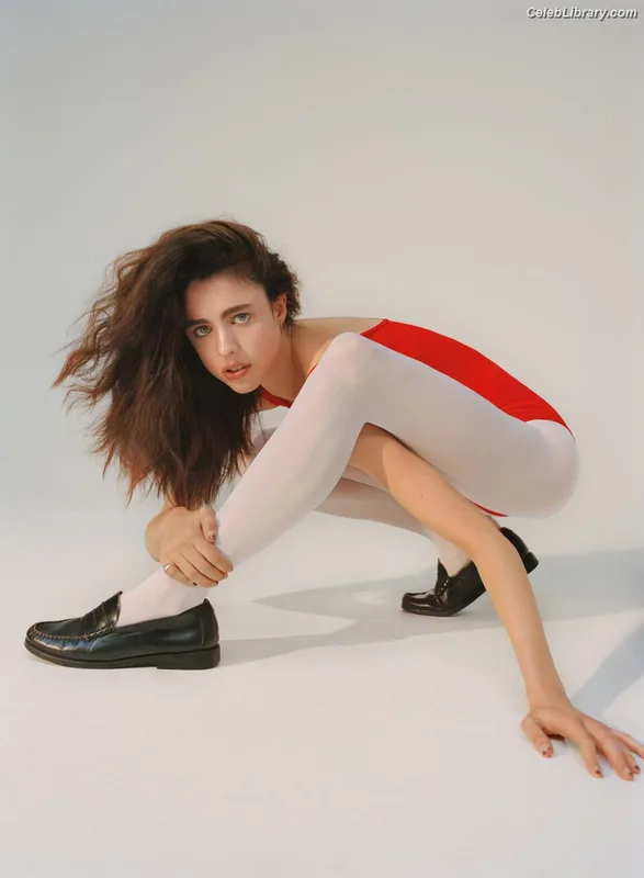 Margaret Qualley photo 14 of 1300