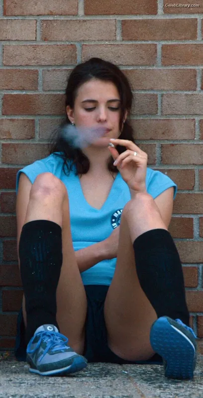 Margaret Qualley photo 11 of 1300