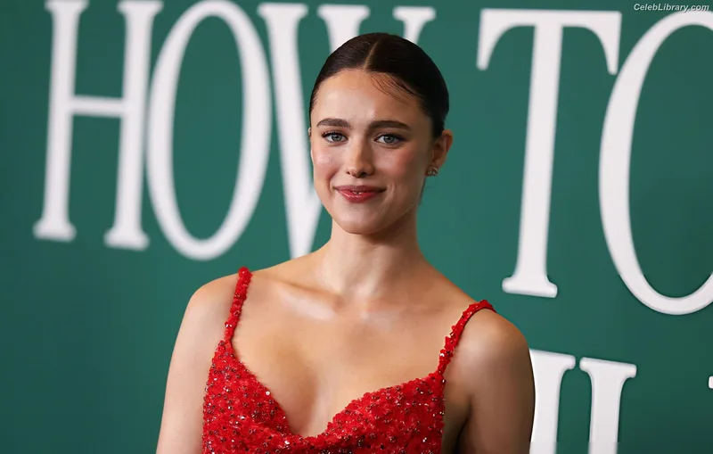 Margaret Qualley photo 3 of 1300