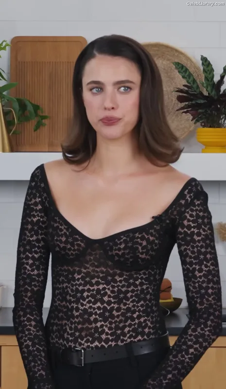 Margaret Qualley photo 23 of 1300