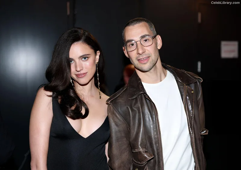 Margaret Qualley photo 12 of 1300