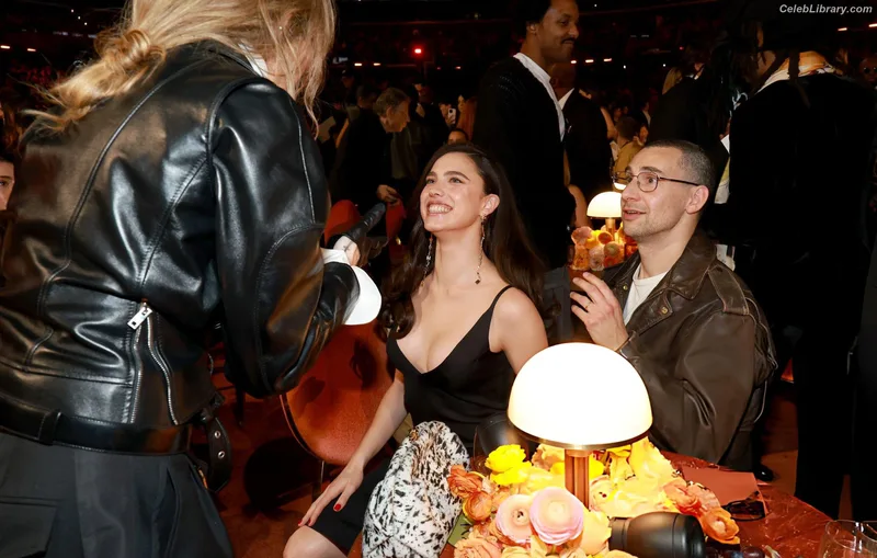 Margaret Qualley photo 4 of 1300