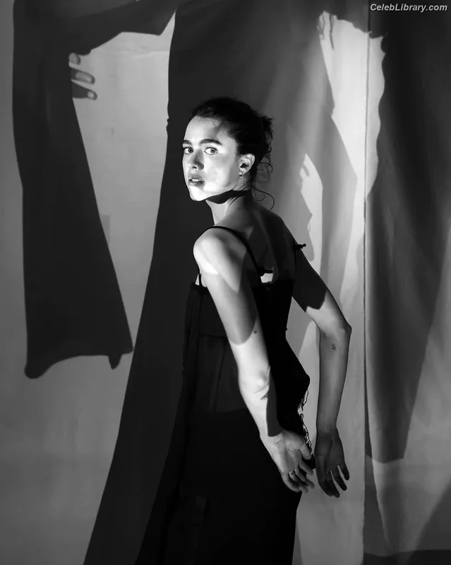 Margaret Qualley photo 1 of 1300
