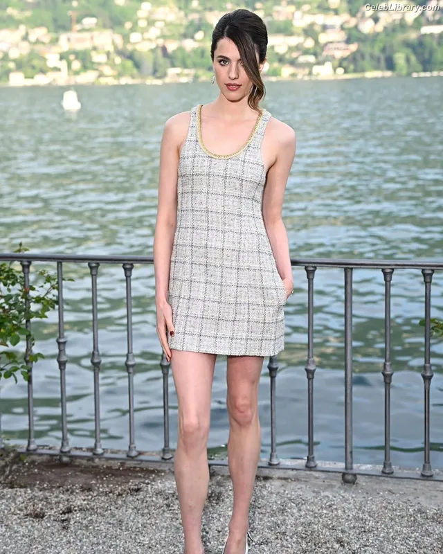 Margaret Qualley photo 10 of 1300