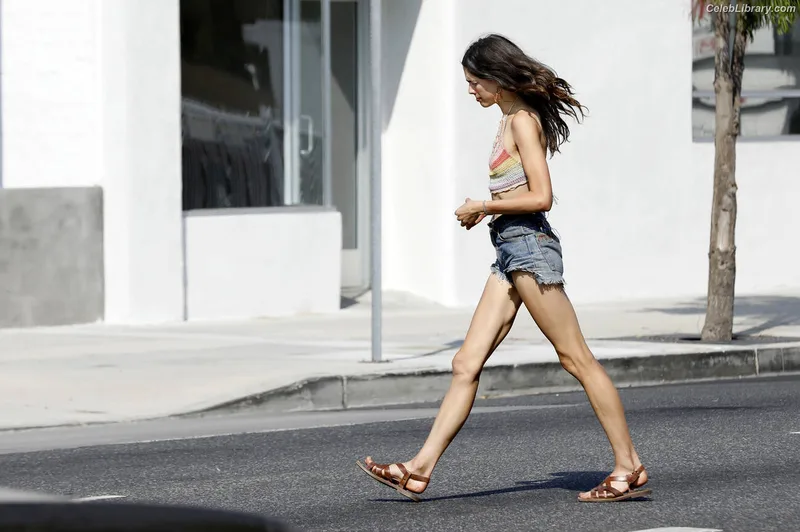 Margaret Qualley photo 22 of 1300