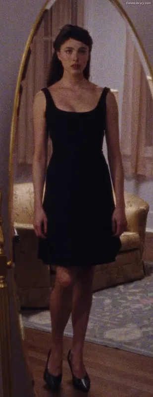 Margaret Qualley photo 6 of 1300