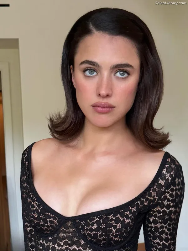 Margaret Qualley photo 13 of 1300