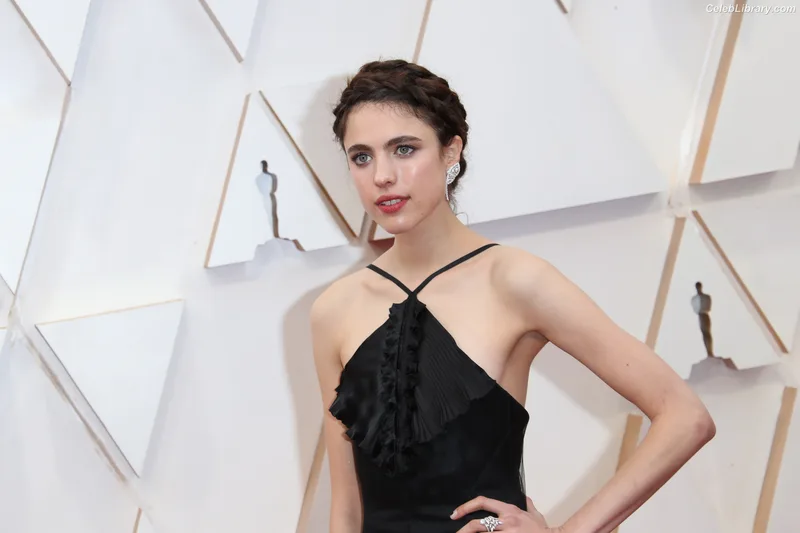 Margaret Qualley photo 14 of 1300