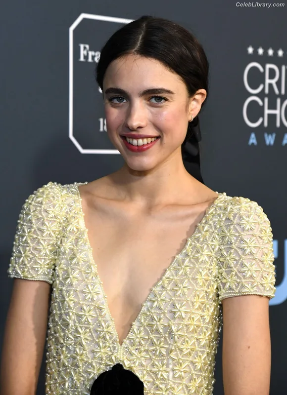 Margaret Qualley photo 7 of 1300