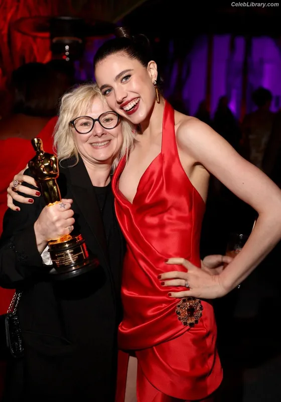 Margaret Qualley photo 16 of 1300