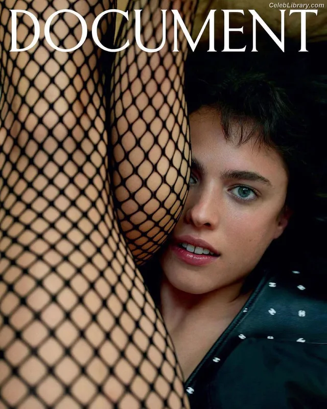 Margaret Qualley photo 10 of 1300