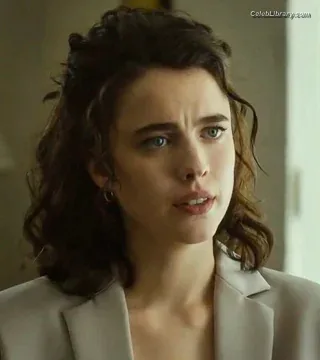 Margaret Qualley photo 22 of 1300