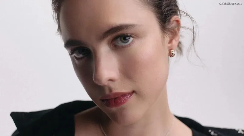 Margaret Qualley photo 12 of 1300