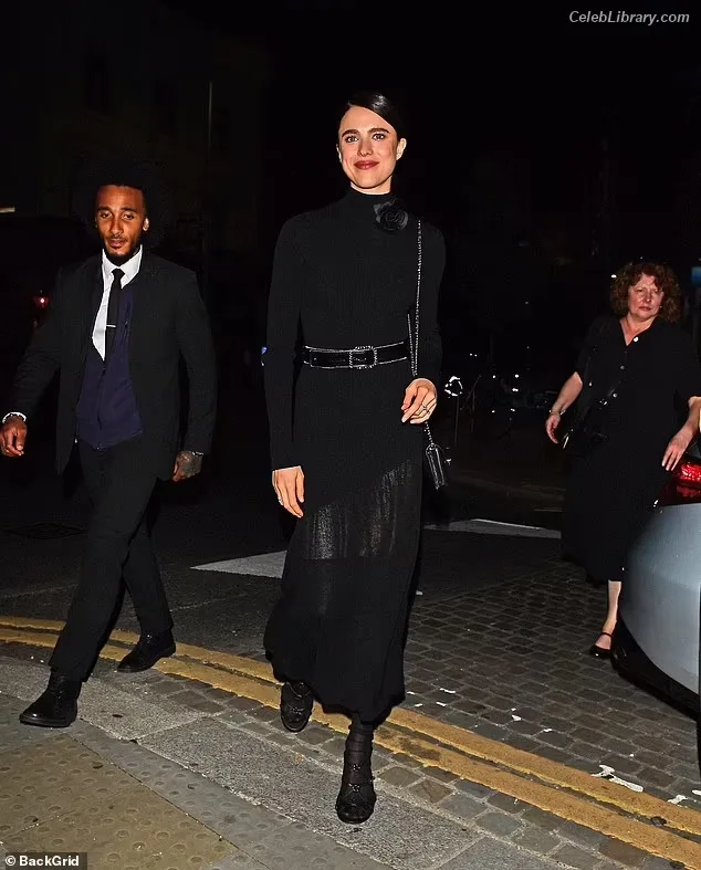 Margaret Qualley photo 7 of 1300