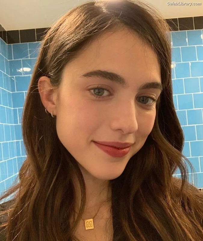 Margaret Qualley photo 7 of 1300