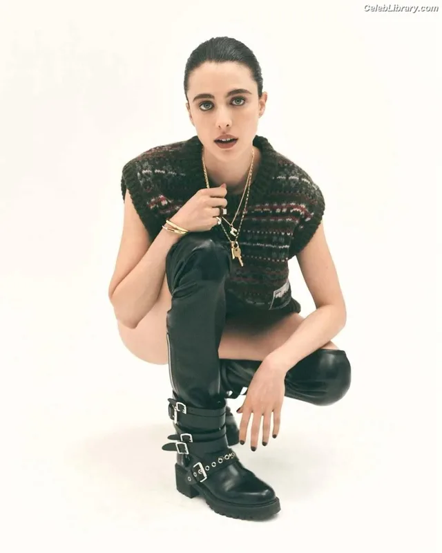 Margaret Qualley photo 13 of 1300