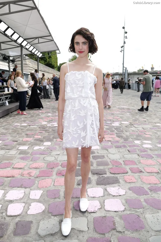 Margaret Qualley photo 20 of 1300