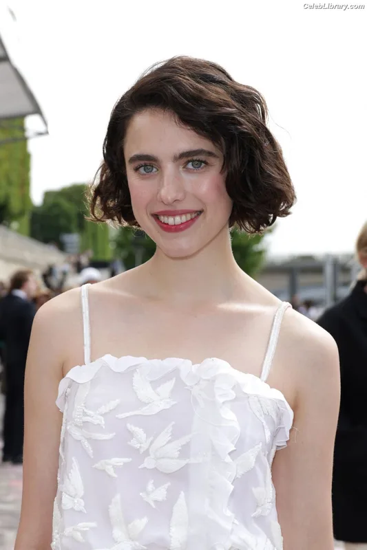 Margaret Qualley photo 21 of 1300