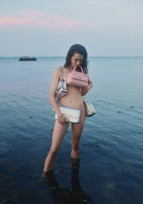 Margaret Qualley photo 7 of 1300